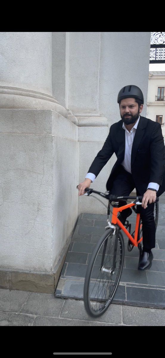 دوچرخه سواری رئیس جمهور شیلی