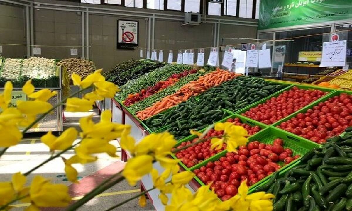 خبری از تخفیف دولتی در میادین میوه و تره بار نیست / «حرف های دولت را باور نکنید»