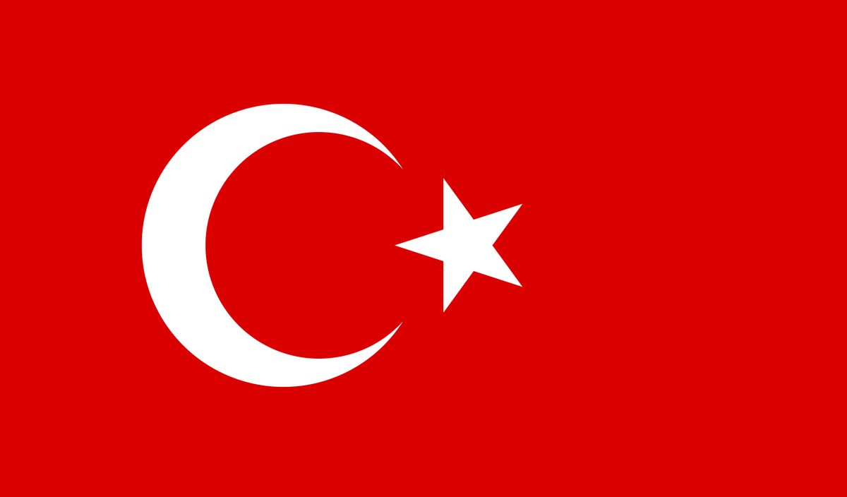 ترکیه کنار آذربایجان می‌ماند