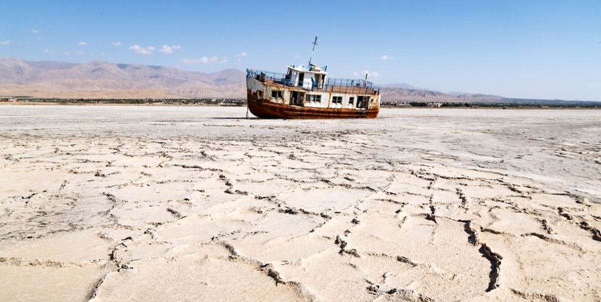 دریاچه ارومیه، رسما خشک شد!