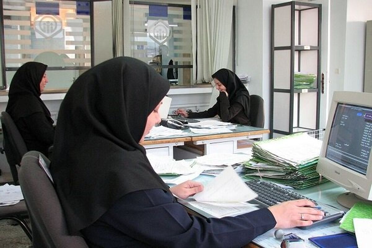 محدودیت ها درباره حجاب زنان کارمند بیشتر می شود؟