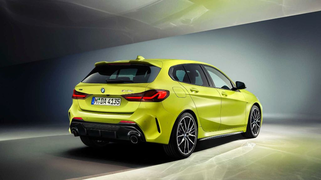 رونمایی BMW از مدل ۲۰۲۲ خودرو M135i xDrive + تصاویر