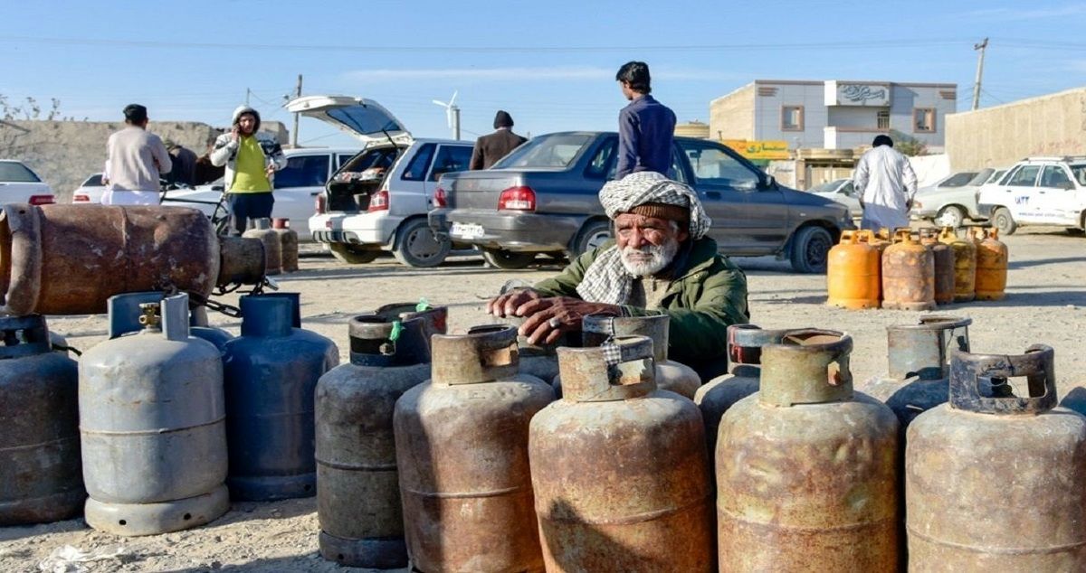 فیلم پربازدید از اعتراض پیرمرد تربت‌جام؛ استعفا بده، برو / ببینید