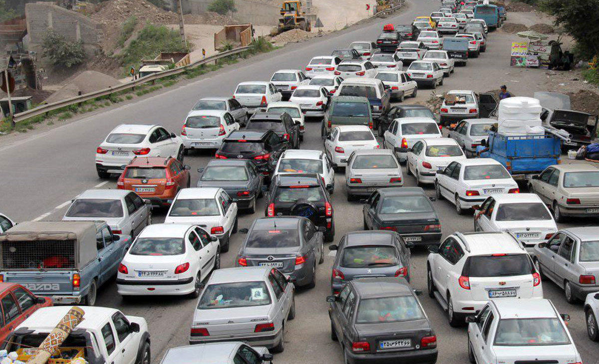 جاده چالوس و آزادراه تهران-شمال یک‌طرفه است
