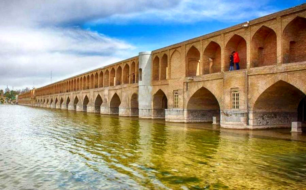 تصاویر پربازید از زاینده رود برف + عکس