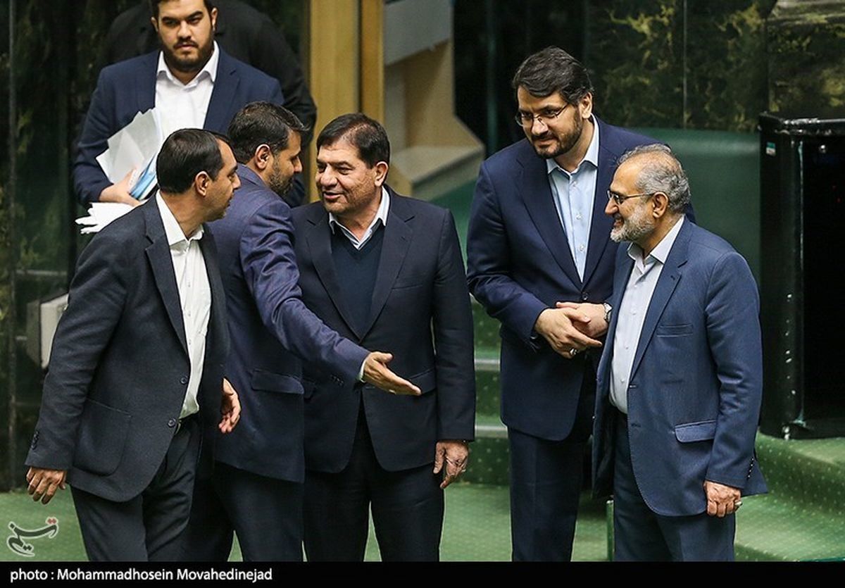 مخبر خطاب به نمایندگان مجلس: بهتر از ما برای اداره امور ارزی کشور پیدا نمی‌کنید / همینی که هست!